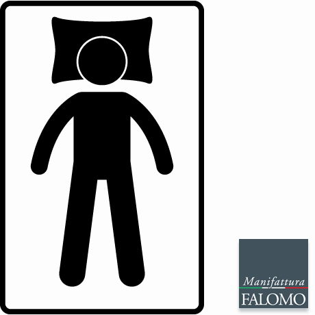 Posizione sonno supina con braccia lungo i fianchi